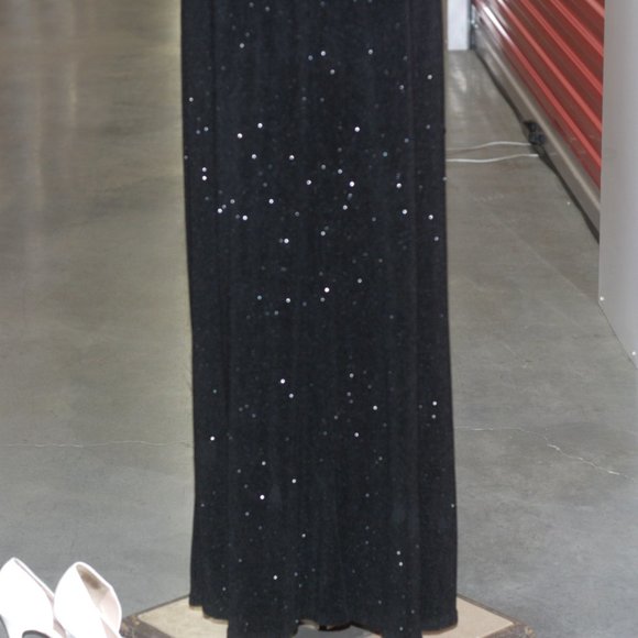 Stretch Long Gown with Sparkles - Picture 5 of 5